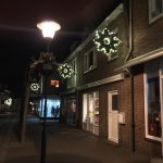 Domburg foto's - Winterversiering VisitDomburg - -foto van sfeerverlichting in dorp Domburg